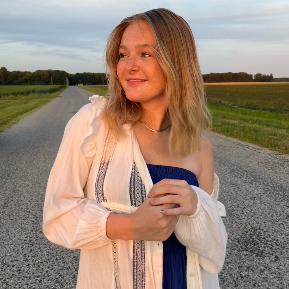 Meet your Posher, Lily